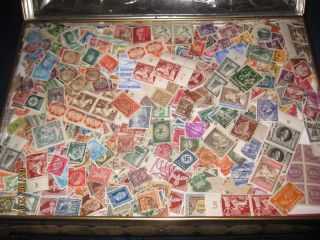 100 different Deutsches Reich stamps with commemoratives. A fantastic 