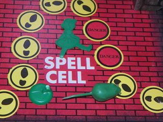 Vintage Milton Bradley Witch Which Game Parts   Green Girl and Mouse