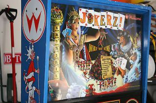 Williams JOKERZ Pinball Arcade Machine   Looks and plays great 