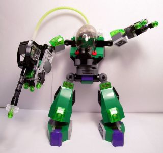 LEGO POWER ARMOR Suit & LEX LUTHOR Minifigure w/ Kryptonite Gun DC 