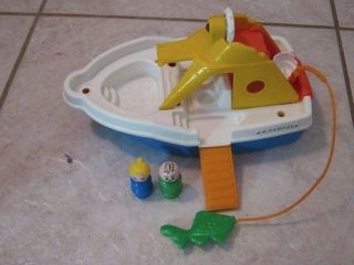 Vintage HTF 2524 Fisher Price Little People Cruise Boat Ship 1988 w 