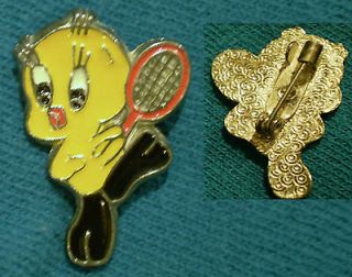 TWEETY BIRD Pin Brooch TENNIS Enamel Pin Back Jewelry Sports Warner 