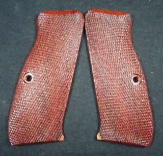 NEW WOOD CHECKERED GRIPS FOR CZ 75, 85, FULL SIZE