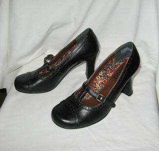Super! Womens Dk Brown MUDD Shawna Heels Babydoll Shoes, Sz 5 1/2 M