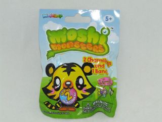 MOSHI MONSTERS   SERIES 2   MOSHLING CHARM BRACLET WITH 2 X CHARMS 