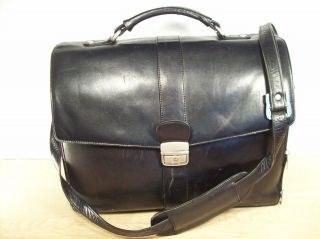Vintage WILSON Black Leather Shoulder Messenger Lawyer Attorney Bag 