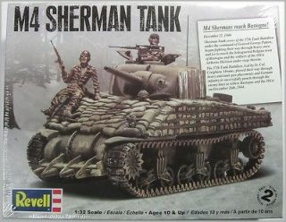 Revell 85 7851 M4 Sherman Tank 1:32 Scale Plastic Kit + Free Glue