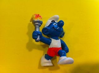 Schleich Peyo Smurfs Vintage Toy Figurine 1978 Olympic Torch