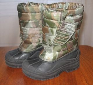 Boys Size 10 Camouflage Snow Rain Winter Boots High Rubber Soles