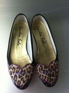 London Sole black patent smoking slippers, leopard front toe accent 38 