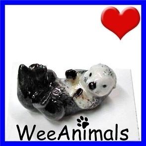 Little Critterz Hammer Sea Otter Miniature Figurine Wee Animal 