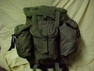 US GI MILITARY MEDIUM BACK PACK (WITH SMALL HOLE) and AL. ALICE FRAME