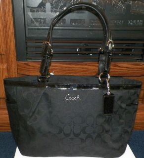 Coach Gallery Tote E w Black Handbag 17726