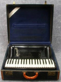   Crucianelli Piano Accordion 41/120/4/1 Made in Italy Great