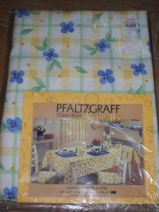 Pfaltzgraff Accents Summer Breeze Fabric Tablecloth 52 x 70 Oblong 