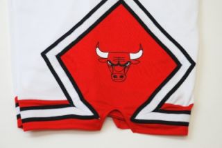 NBA Adidas Chicago Bulls Youth 2012 Home Shorts White New with Tags 