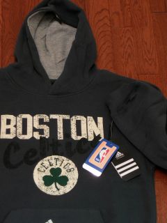 NWT Boys NBA Adidas Boston Celtics Graphic Long Sleeve Hoodie Green M 