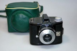 Agfa Clack 6x6 Medium Format Camera Green Case Germany