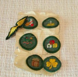 Girl Scout Lot Many Vintage Sash Hat Badges Mess Kit Toiletry Case Etc 