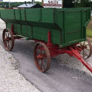Antique Horse Drawn Grain Wagon International Seeder