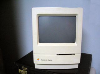 Vintage Apple Mac Classic Desktop Computer with Keyboard and Mouse 