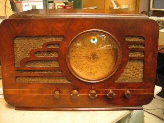     4565 AM SW wood table Gold Dial green eye antique radio NICE