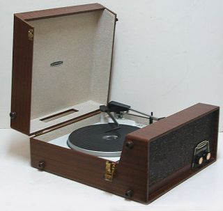 Vintage Seabreeze Portable 4 Speed Turntable Record Player