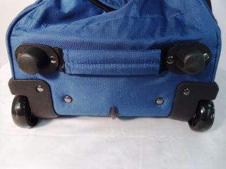 Atlantic Luggage Ultra Lite 22 inch Wheeled Duffel Bag 311092302 Blue 