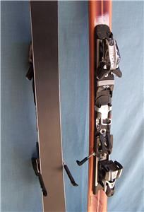 Atomic Nomad skis, 150cm with Atomic NEOX adjustable bindings