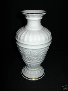 Athenian Vase Lenox Collectible Beautiful Creamy