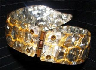 Vintage 1950s Silver Confetti Lucite Clamper Bracelet