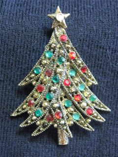 Hollycraft Red Green Rhinestone Christmas Tree Pin