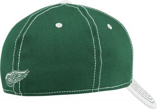 Detroit Red Wings M060Z Green St. Patricks Day Clover Flex Cap Hat sz 