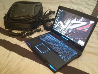 Dell Alienware M14x i7 Gaming Laptop INCLUDES TactX Headset & Orion 