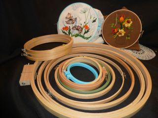 LOT 15 HOOP FRAMES, NEEDLECRAFT EMBROIDERY, 11 WOOD, 4 PLASTIC 16 TO 
