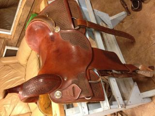 16 American Traditions Canyon Rock Custom Hand Made Cutting Saddle 