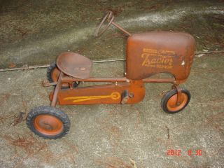   BMC Heavy Duty Pedal Tractor Senior Pedal car Toy Old Childs cars old