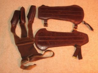 Vintage 1950s Bear Archery Finger Glove 2 Arm Guards Running Bear Logo 