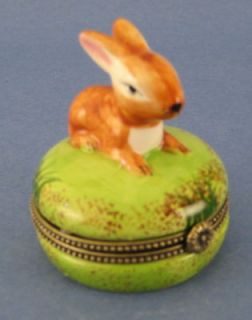 hinged trinket box ceramic rabbit bunny green grass nib time
