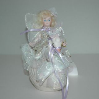American Artists Collection By Kais All Fine Porcelain Doll/Dove 6 