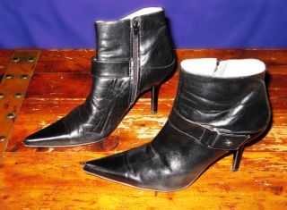 BCBGirls Max Azria Ankle High Leather Boots 7 5 B 37 5