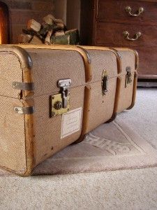 Antique Vintage Beech Bound Steamer Trunk Coffee Table Storage Blanket 