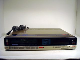 Sony Betamax Beta Player Recorder VCR SL 30 Very Nice Works Perfectly 