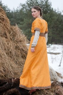 Knyazhna Helga Medieval Flax Dress Belt Coat Costume