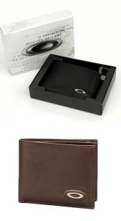 Brand New Oakley Leather Wallet Small Black Earth Brown 95004