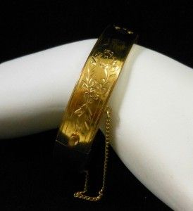   Gold Filled Hinged Bracelet w Safety Chain 22 9 grams 1940S