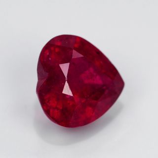   06ct 7 5mm Heart Top Sparkling Pigeon Blood Red Ruby Madagascar