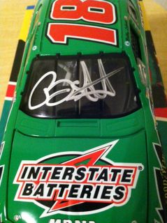 BOBBY LABONTE SIGNED 2004 DEALER EXCLUSIVE 1 24TH LIMITED EDITION 