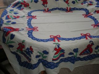 VINTAGE LUNCHEON TABLE CLOTH VICTORIAN COUPLES WHITE BLUE RED FANCY 