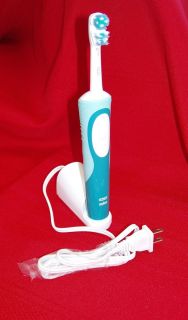 Oral B Braun Vitality Series Rechargeable Toothbrush